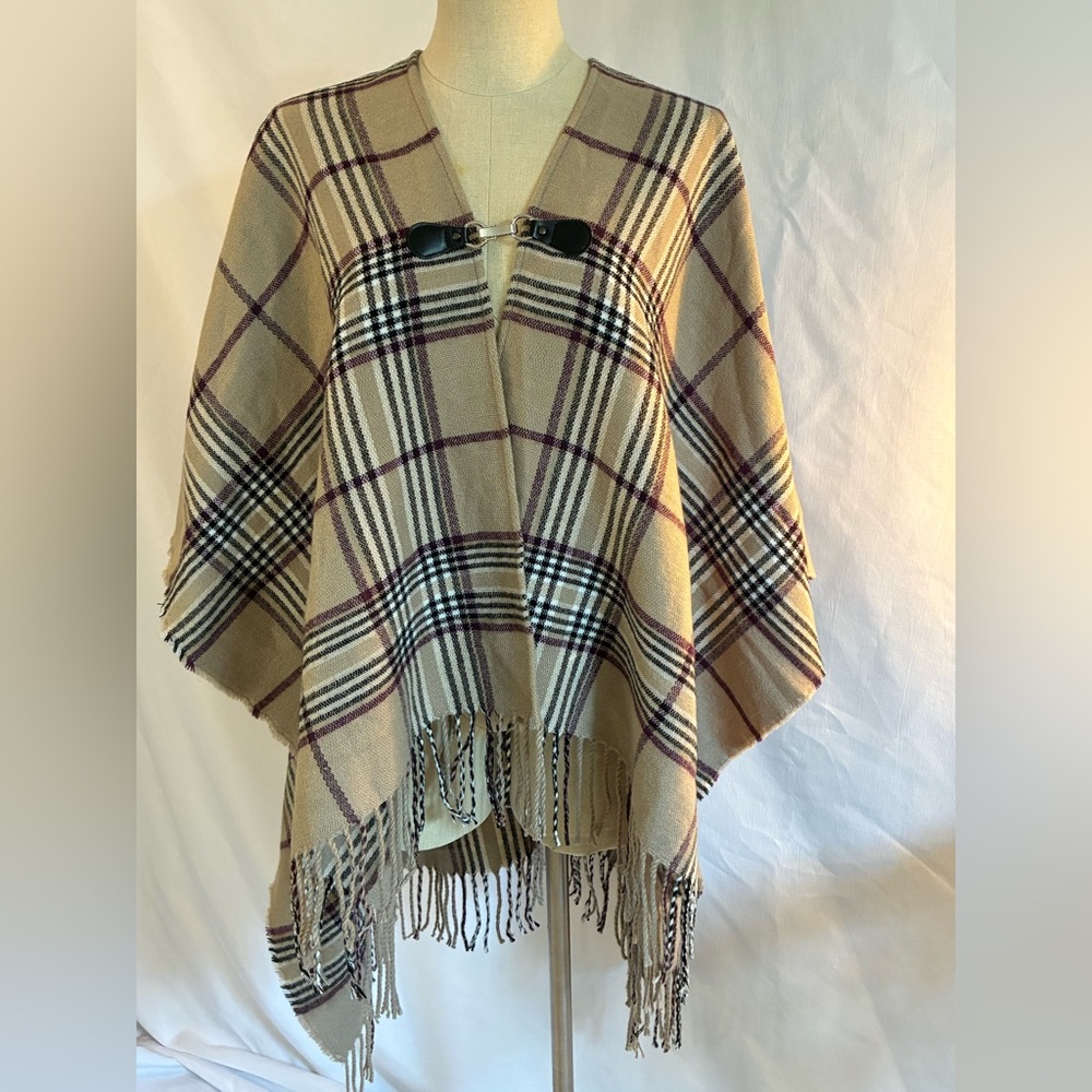 NWT Beige plaid poncho cape wrap ruana with Fringe fall autumn winter warm OS